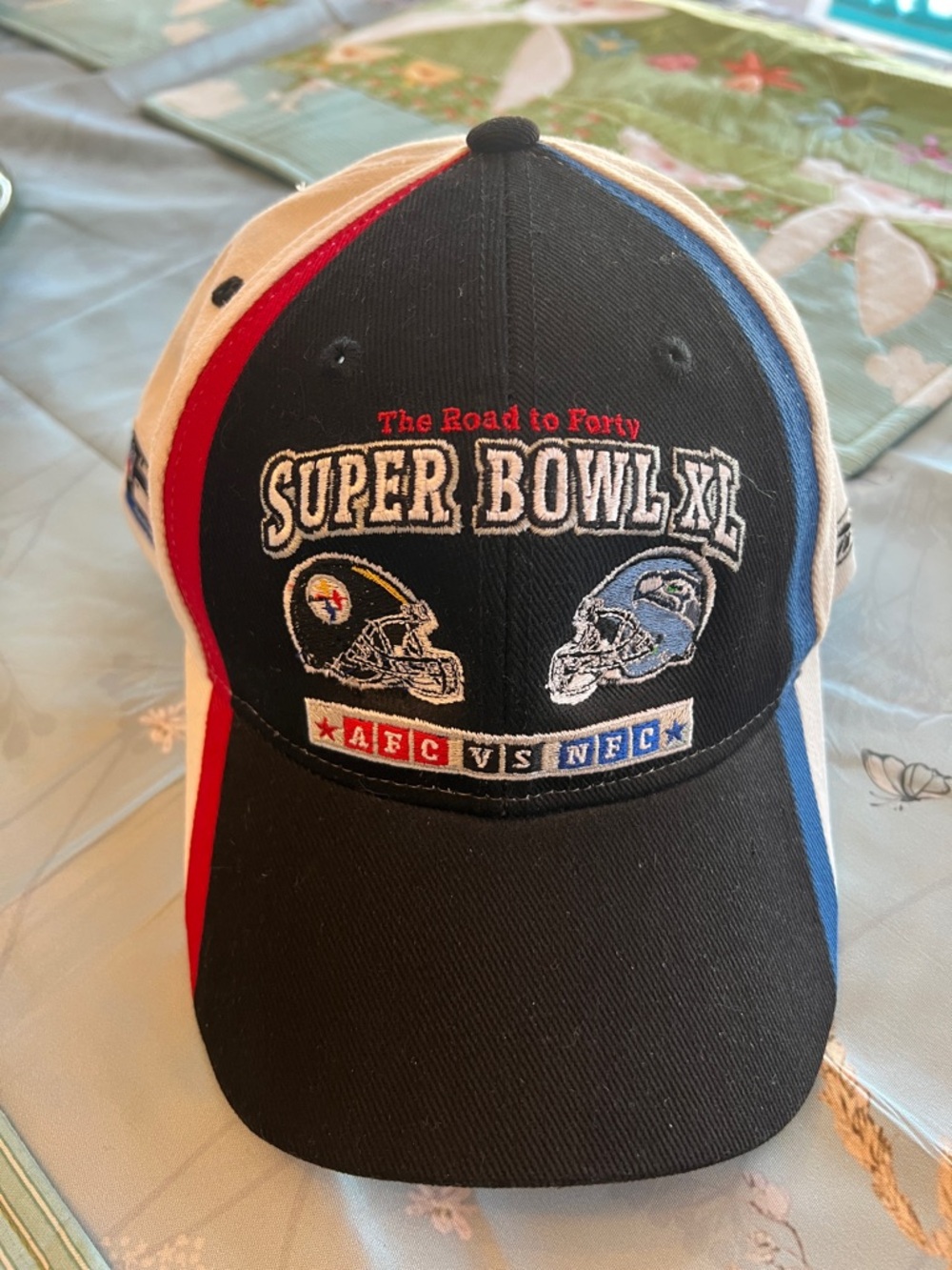 NWT Reebok Black, White & Red Super Bowl XL Limited Edition Baseball Cap